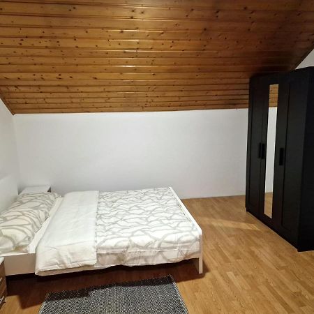Kiki Privatne Sobe, Zagreb Airport Leilighet Velika Gorica Eksteriør bilde
